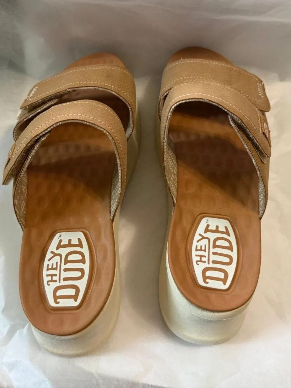 HEYDUDE Delray Mono Platform Sandals Tan Women's Size 10 EUC